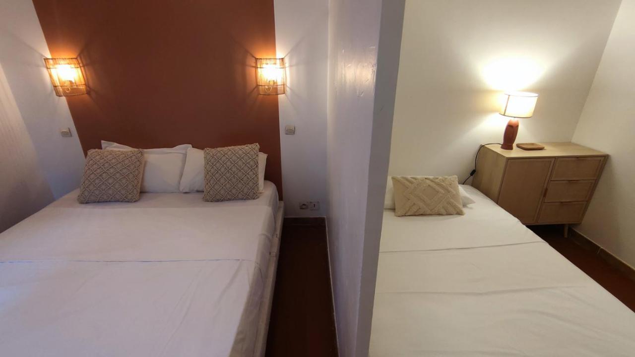 Logis Hotel & Restaurant Du Parc Жемено Экстерьер фото